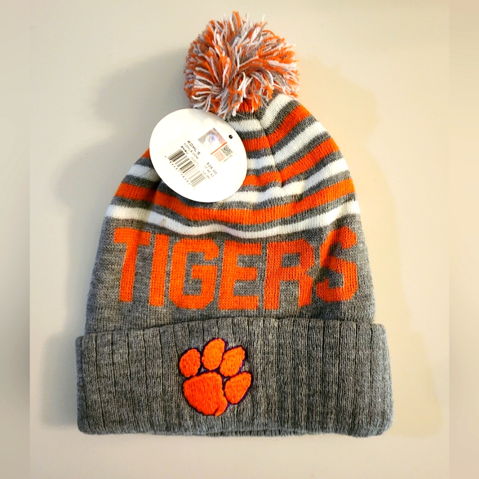 Clemson Tigers|Top Of The World Knit Pom Pombeanie|New With Tags